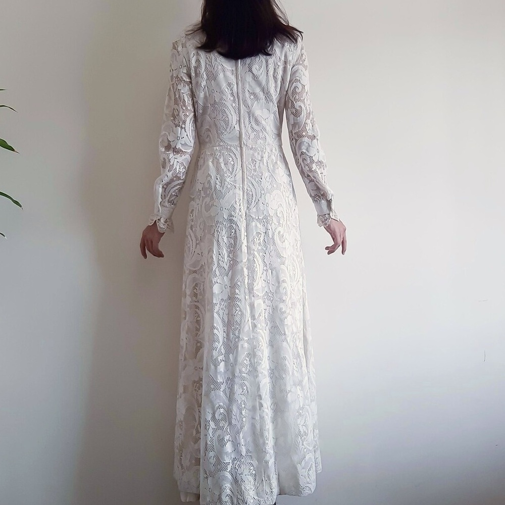 RARE ITEM!!! Vintage 1970s Cream Lace Wedding Dress - Maxi Gown - Picture 7 of 10